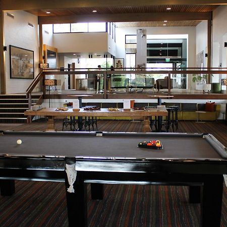 Готель Waurn Ponds Estate Екстер'єр фото