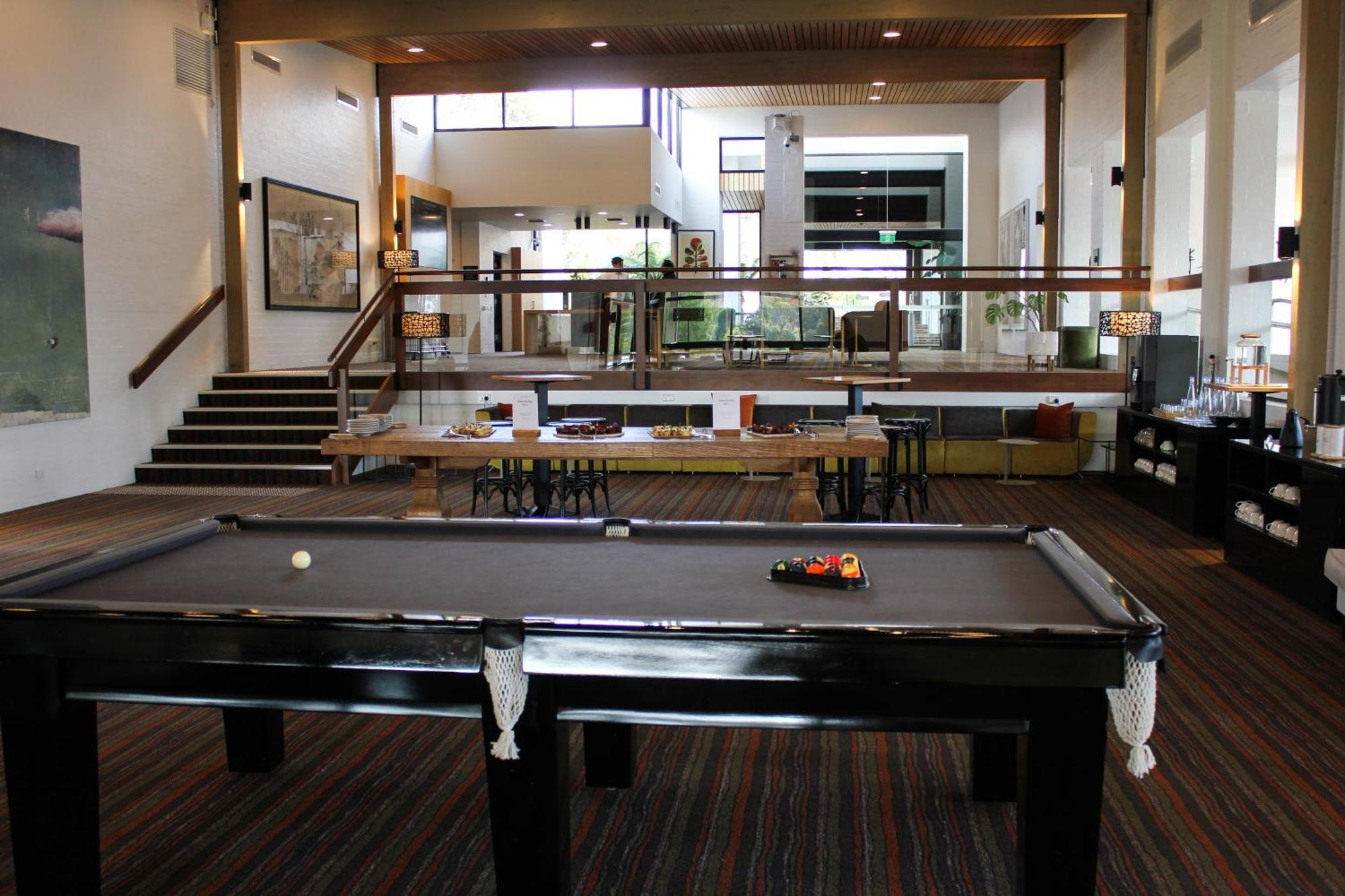 Готель Waurn Ponds Estate Екстер'єр фото