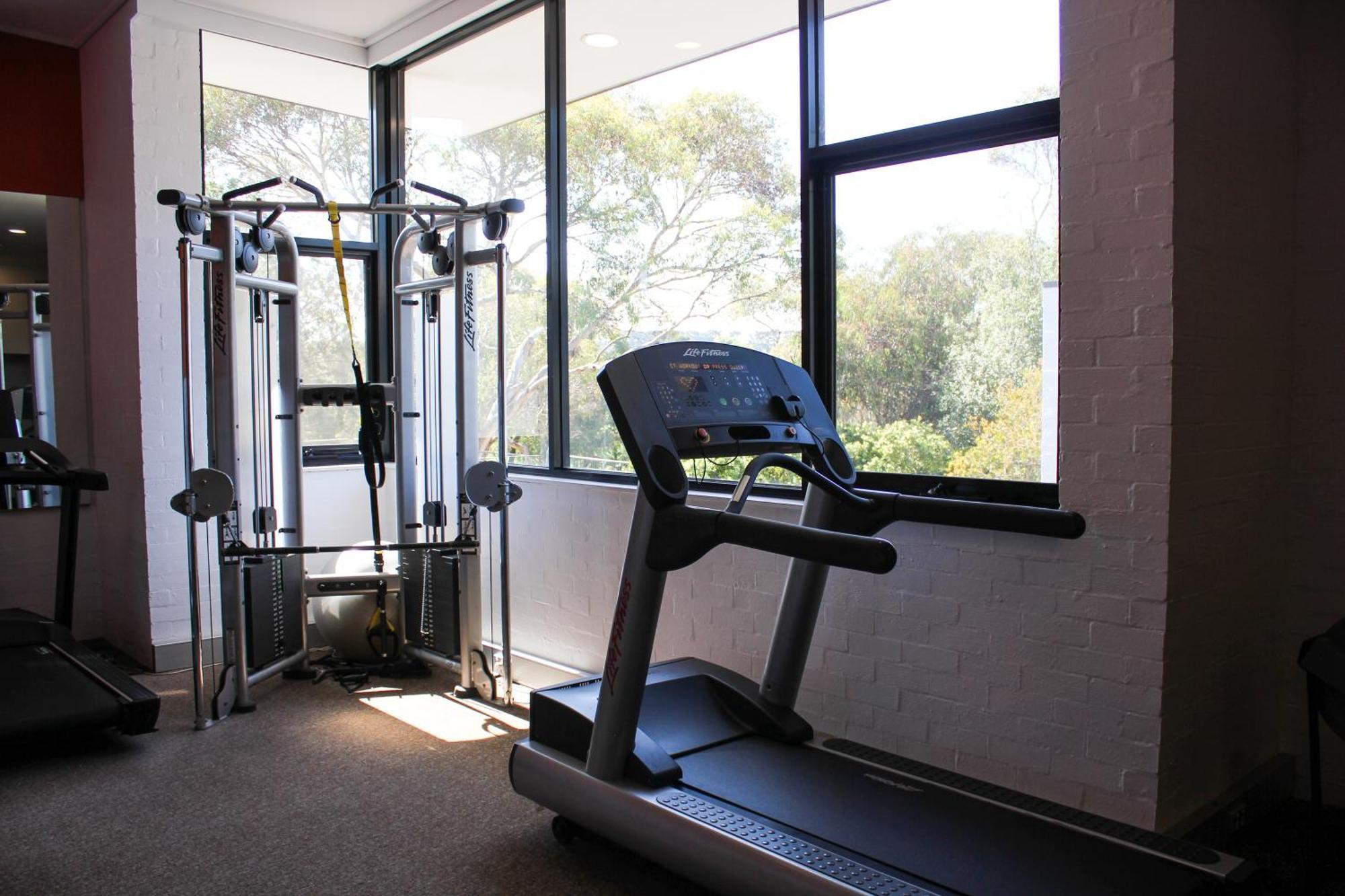 Готель Waurn Ponds Estate Екстер'єр фото
